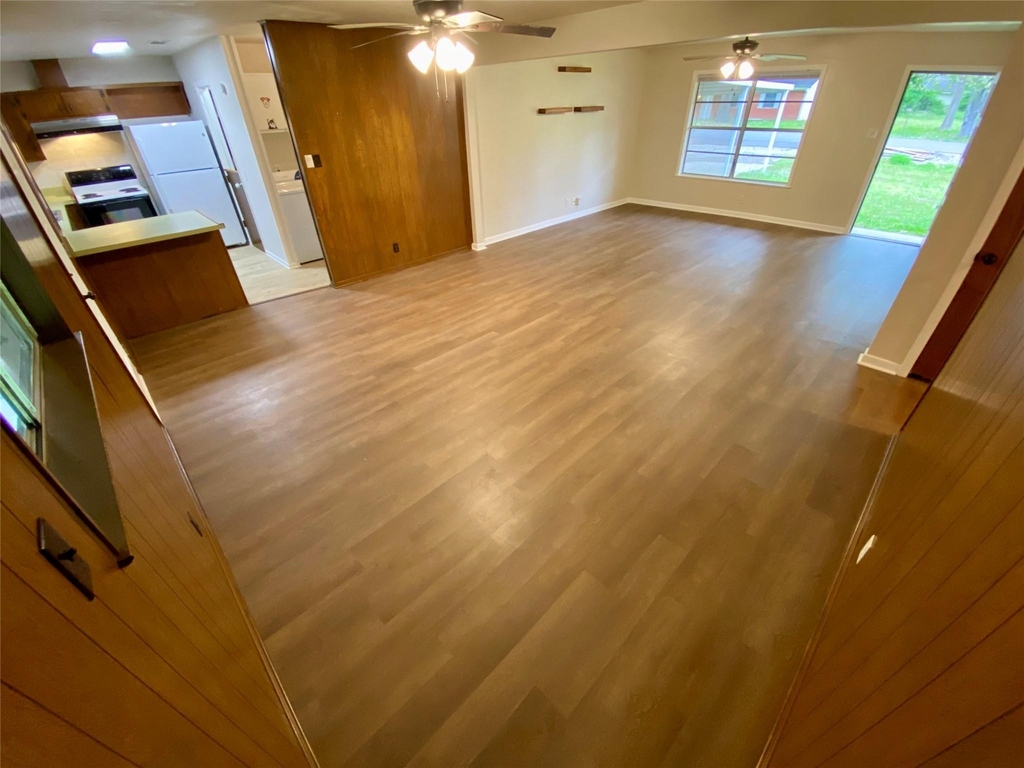 260 Bradford Dr - Photo 3
