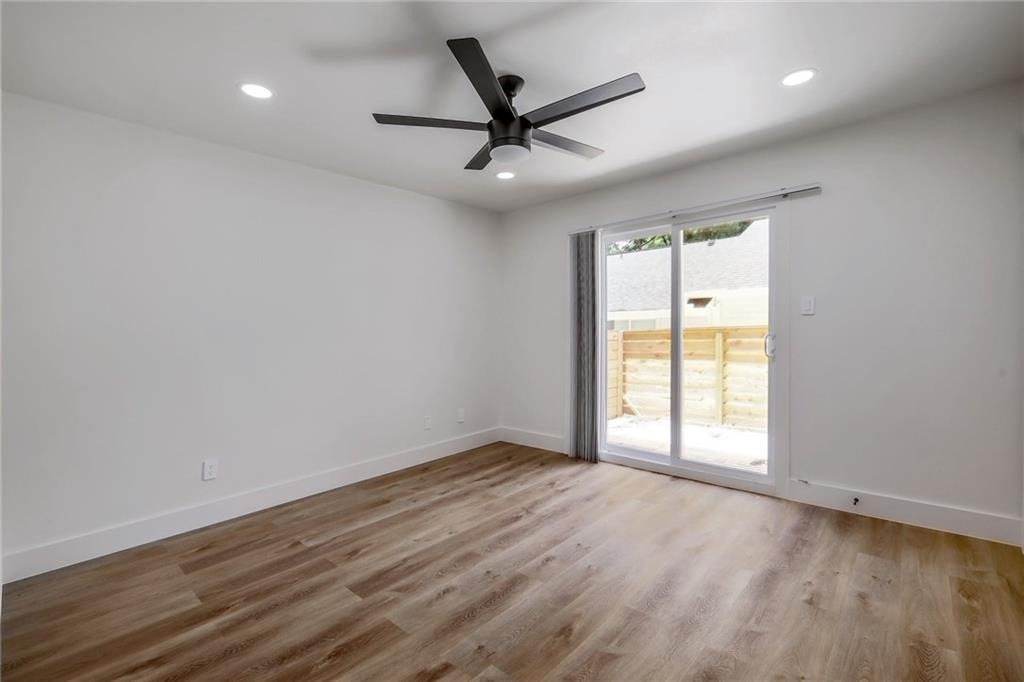 511 E 50th St - Photo 17