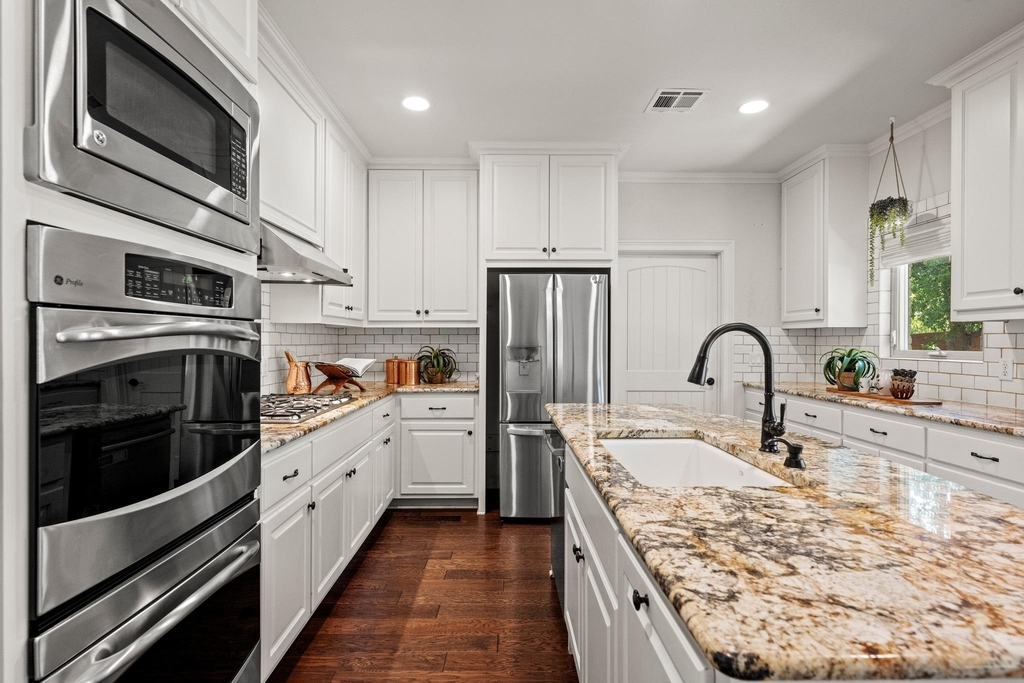 2307 Alta Vista Ave - Photo 9