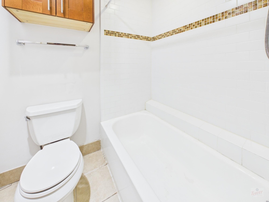 7685 Northcross Dr - Photo 9