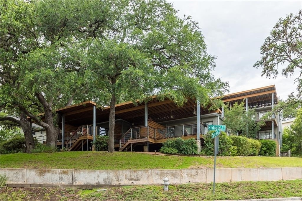1212 Castle Hill St - Photo 4