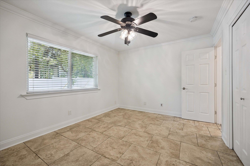 2005 Meadowridge Dr - Photo 12