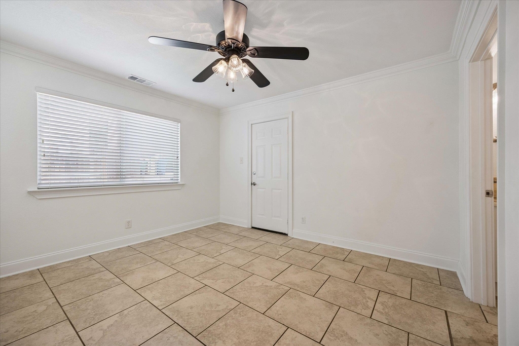 2005 Meadowridge Dr - Photo 15