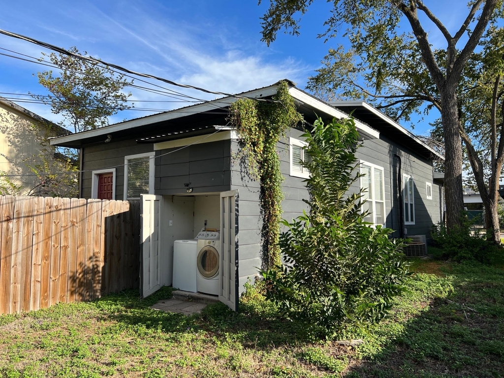 607 Nelray B Blvd - Photo 14