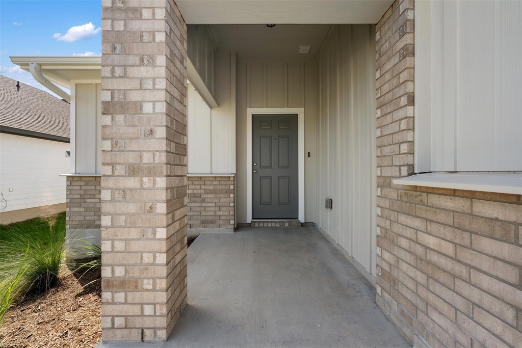 270 Boatright Blvd - Photo 1