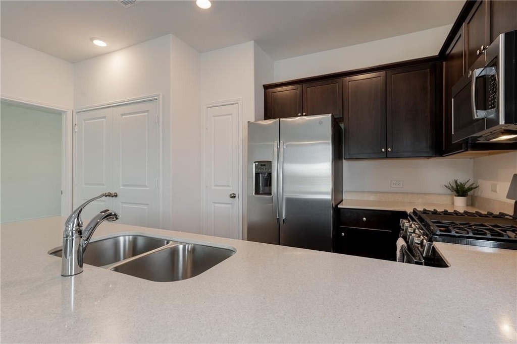 5920 Eden Dr - Photo 9