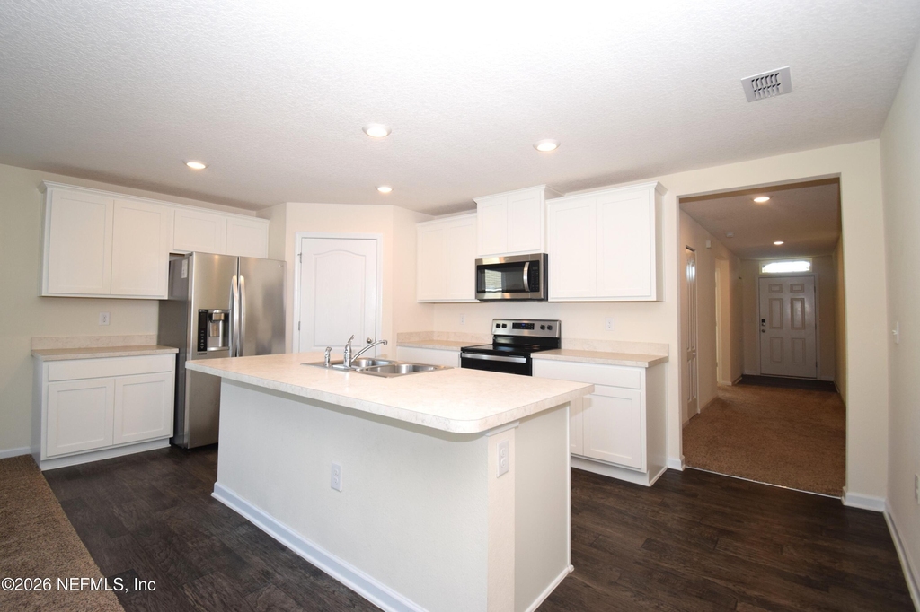 3733 Shiner Drive - Photo 4