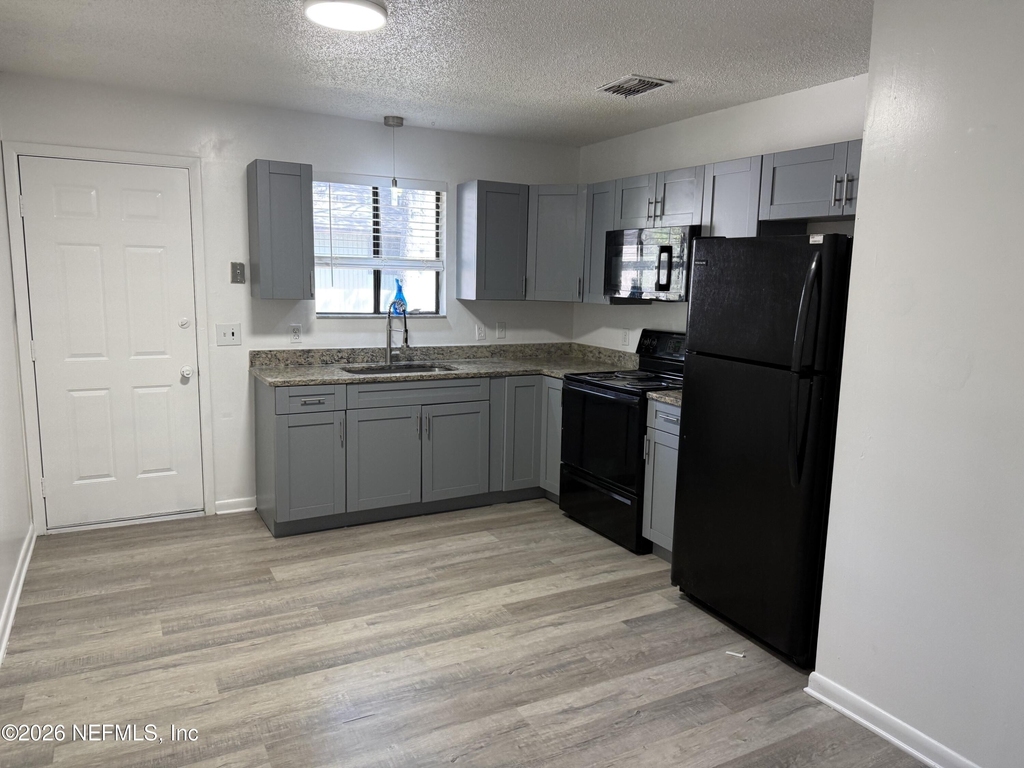 5243 Westchase Court - Photo 4