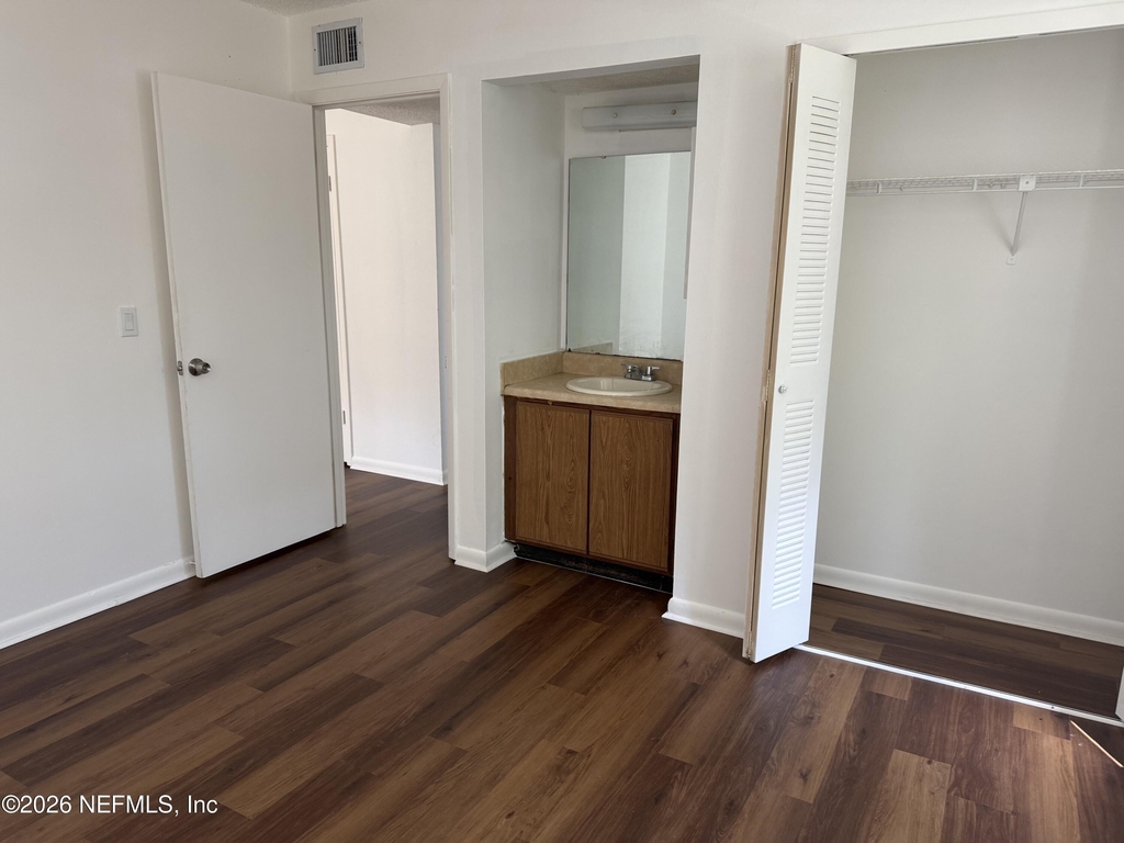 5243 Westchase Court - Photo 6