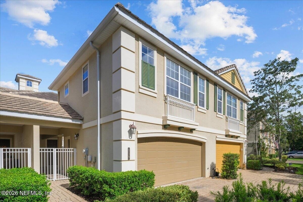539 Hedgewood Drive - Photo 1