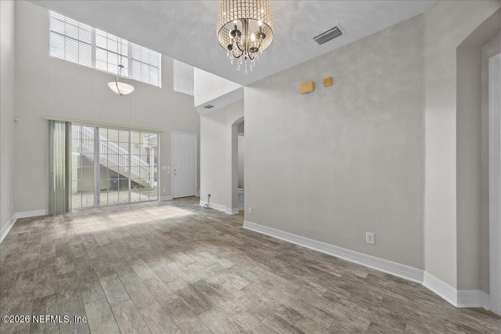 539 Hedgewood Drive - Photo 5
