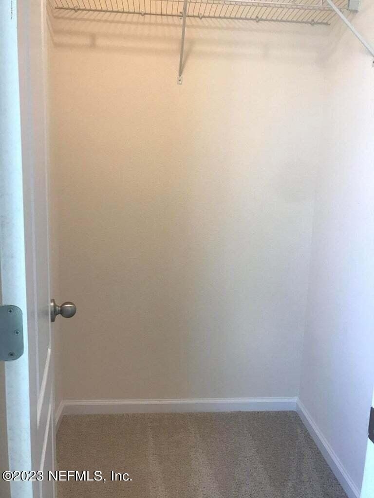55 Englewood - Photo 8