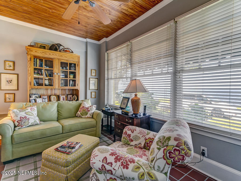 2117 River Boulevard - Photo 5
