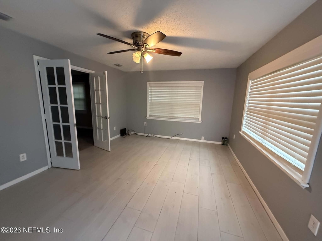 203 Sw 51st Avenue - Photo 6