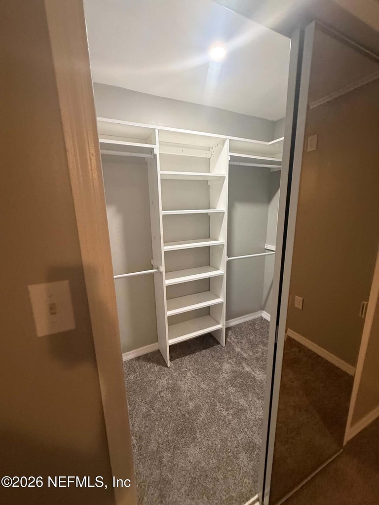 203 Sw 51st Avenue - Photo 10