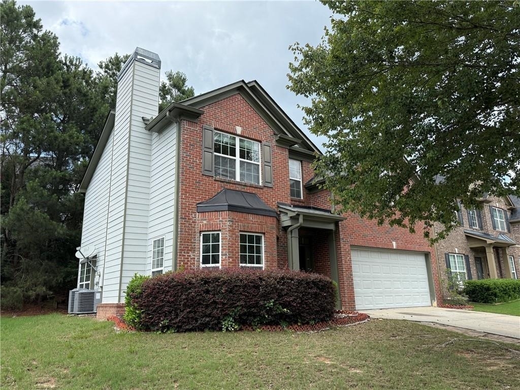 4542 Elsinore Circle - Photo 1