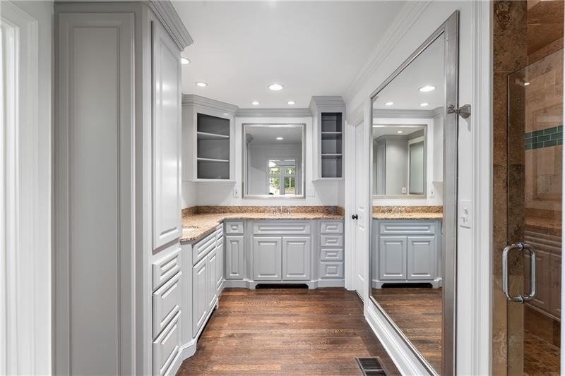 2468 Ridgeway Drive - Photo 20