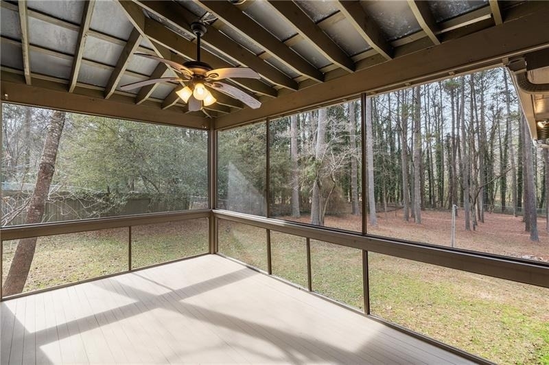 2468 Ridgeway Drive - Photo 15