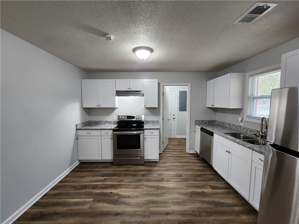 723 W Creek Circle - Photo 3