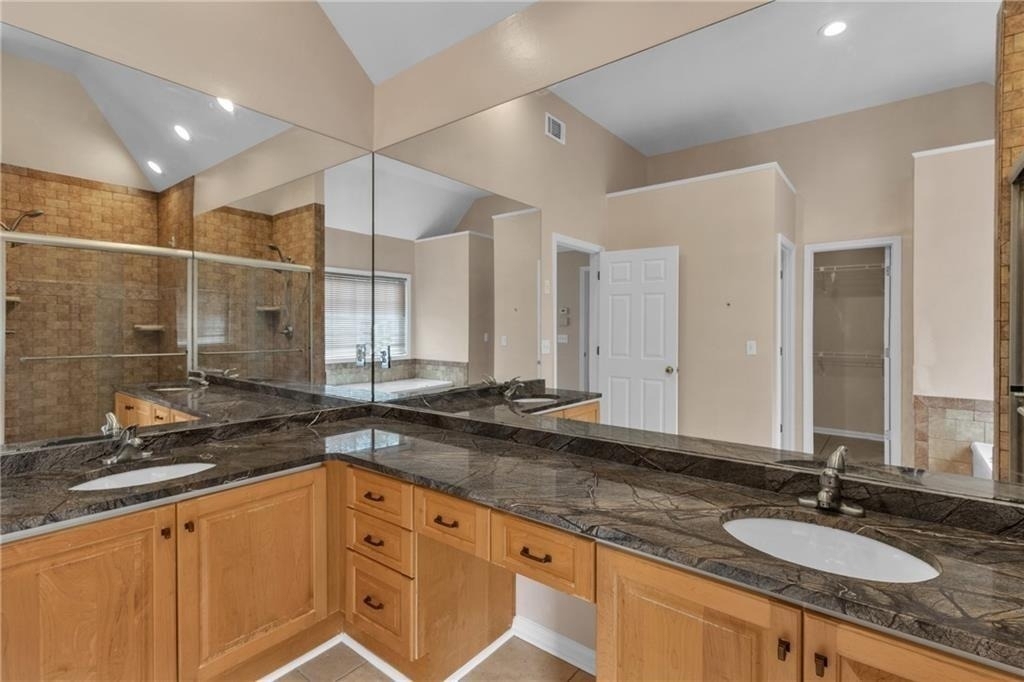 915 Chipley Court - Photo 13