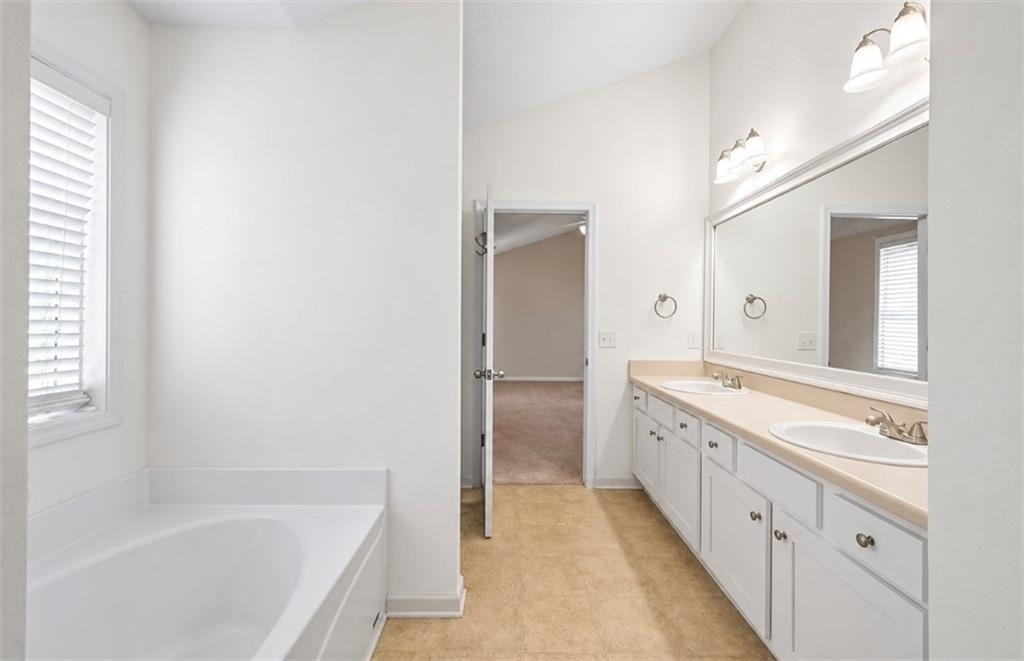 8805 Penbrooke Court - Photo 8