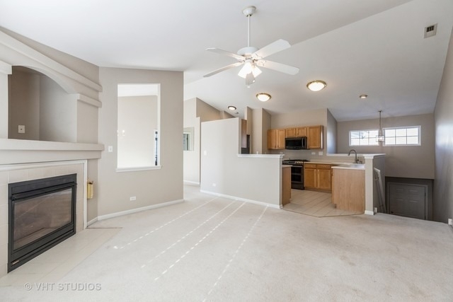 1006 Parkhill Circle - Photo 2