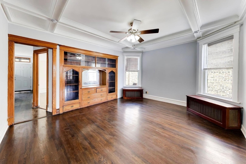 4740 N Drake Avenue - Photo 9