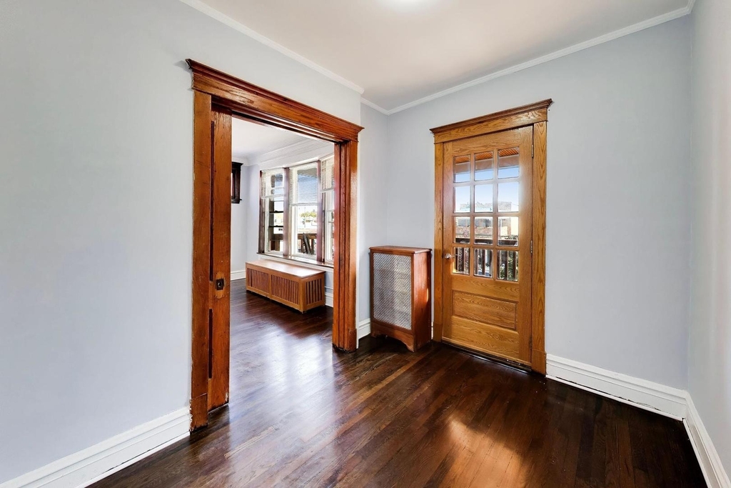 4740 N Drake Avenue - Photo 5