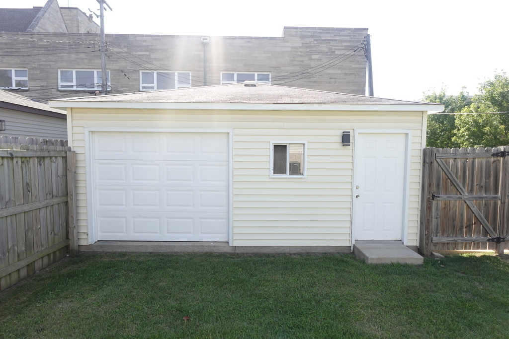 9800 S Artesian Avenue - Photo 4