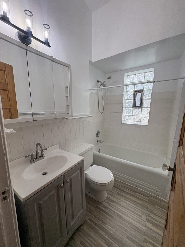 5136 S Blackstone Avenue - Photo 3