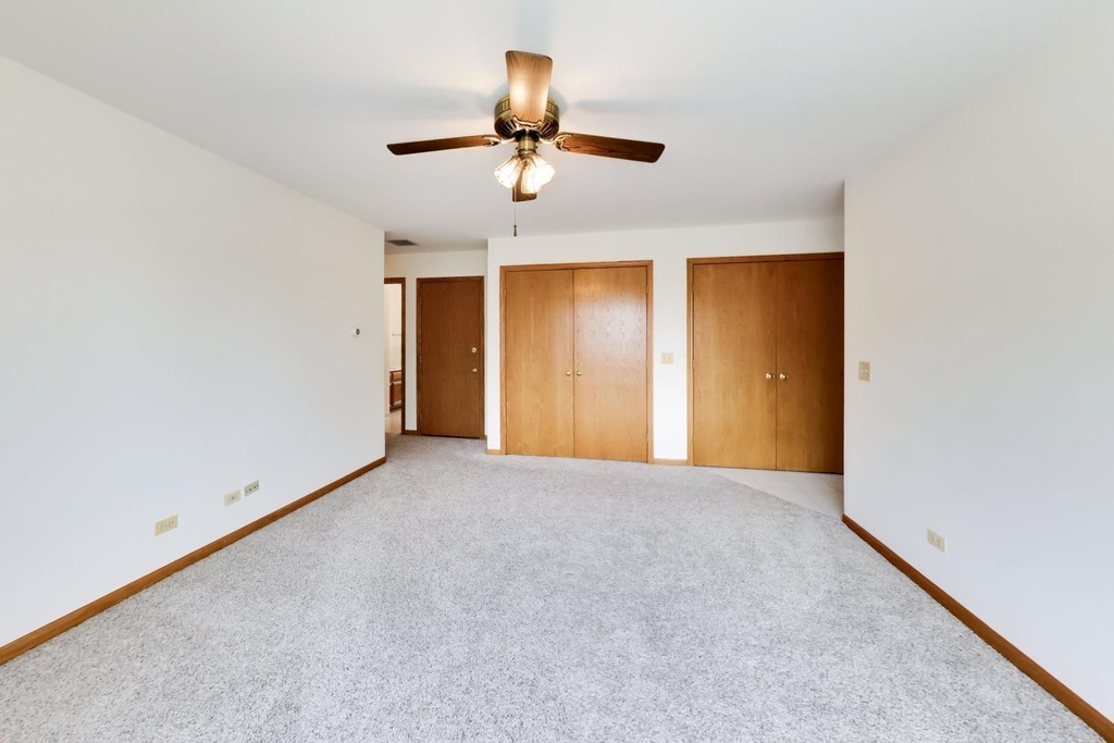 920 N Northwest Highway - Photo 24