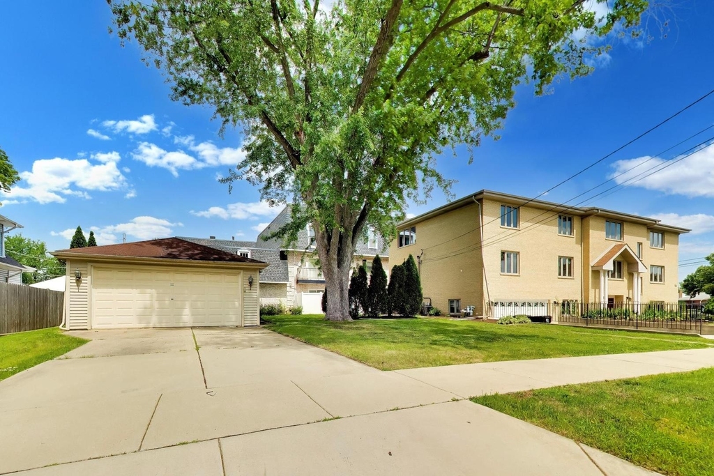 920 N Northwest Highway - Photo 3