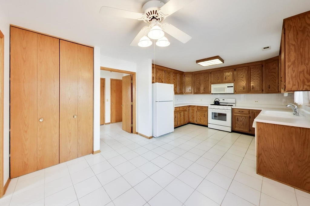 920 N Northwest Highway - Photo 19