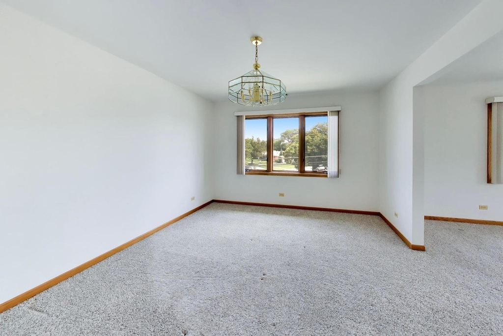 920 N Northwest Highway - Photo 10