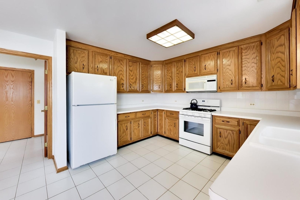 920 N Northwest Highway - Photo 15