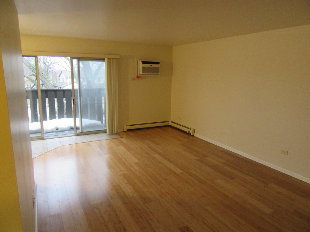 135 Pickwick Drive - Photo 6