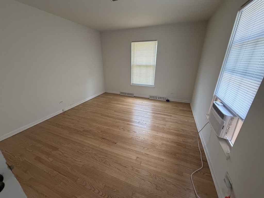 35 E North Avenue - Photo 10