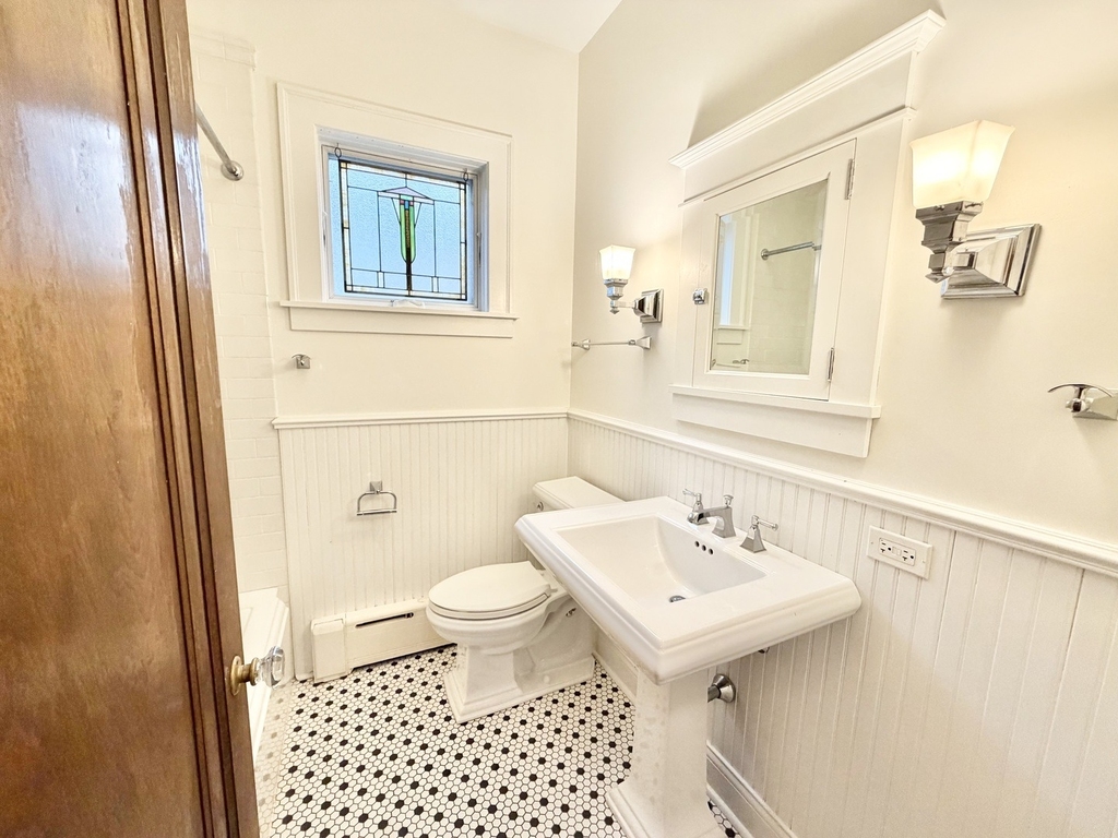2936 N Kostner Avenue - Photo 6