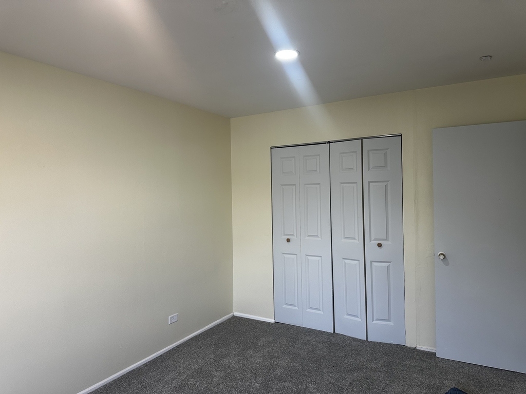 451 James Court - Photo 7