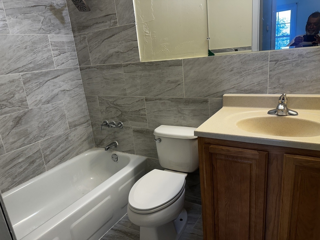 451 James Court - Photo 6