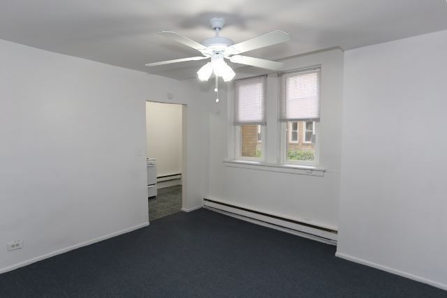 4513 N Malden Street - Photo 9
