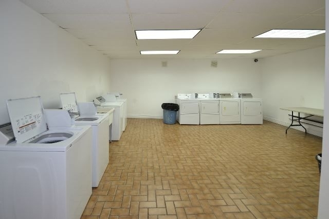 4513 N Malden Street - Photo 17