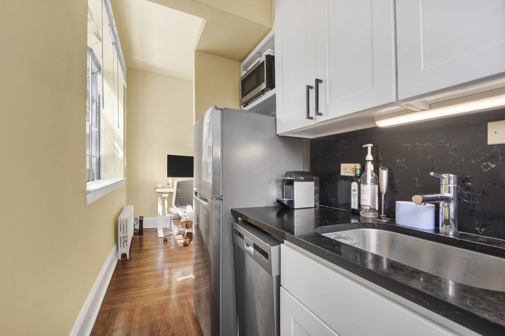 63 E Cedar Street - Photo 7