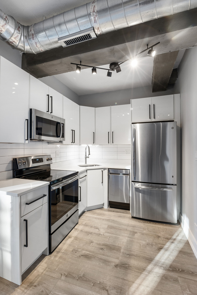 7645 N Sheridan Road - Photo 4