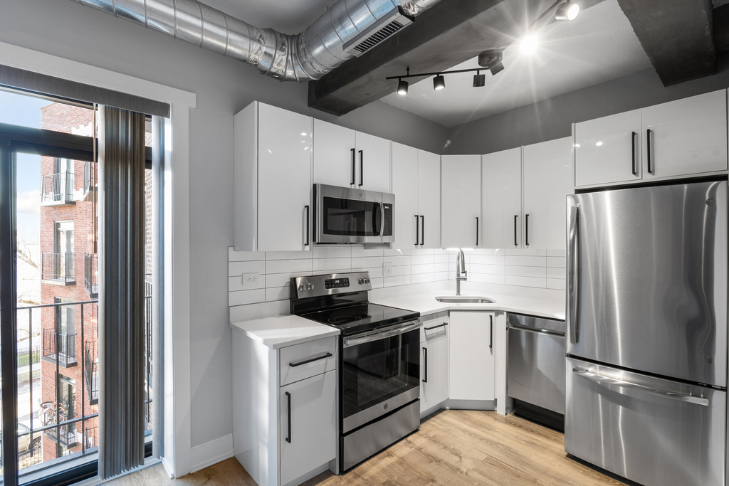 7645 N Sheridan Road - Photo 3
