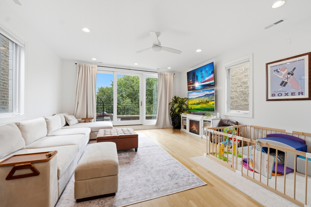 611 N Noble Street - Photo 13