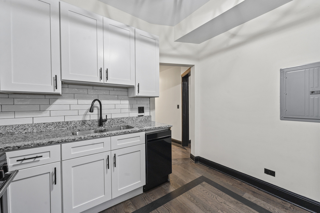 614 N Troy Street - Photo 7