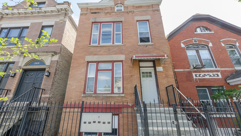 2821 W 25th Street - Photo 1