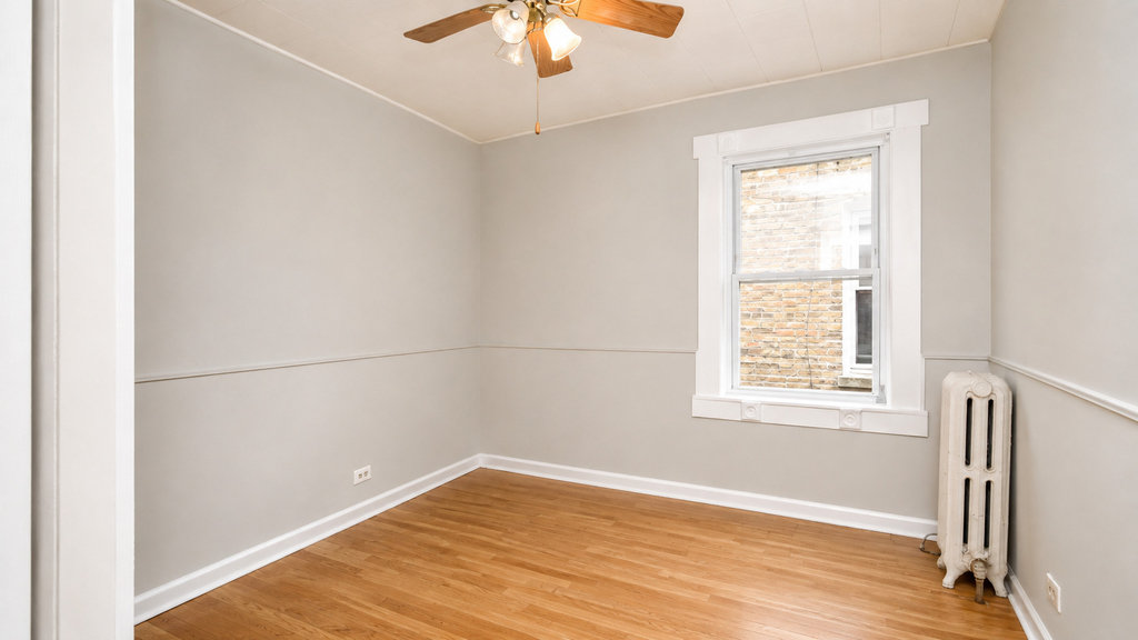 4843 N Drake Avenue - Photo 6