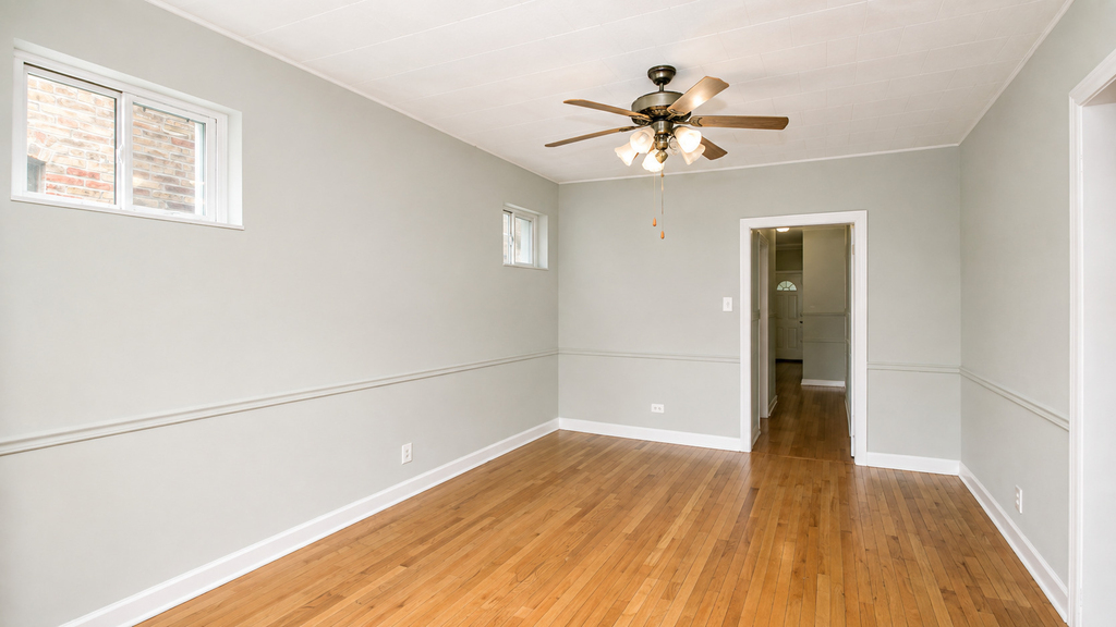 4843 N Drake Avenue - Photo 4